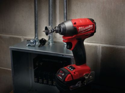 Afbeeldingen van MILWAUKEE Gatzaag SHOCKWAVE 22MM